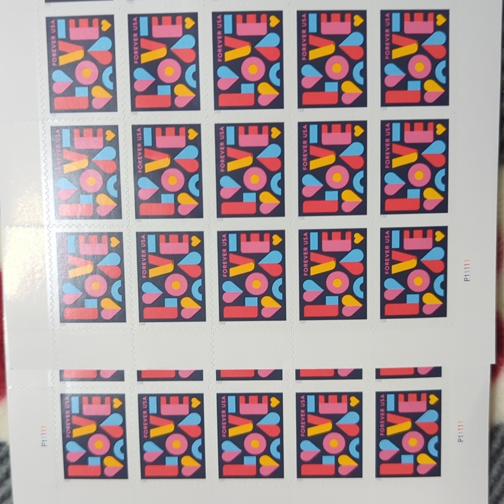 LOVE Stamps 40 Pane of 20 Forever Stamps-2021-MNH 2 panes (sheet) FINAL PRICE - Picture 2 of 8